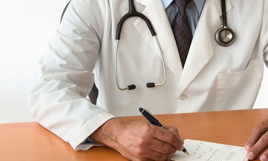 The doctor prescribes the treatment with hypertension